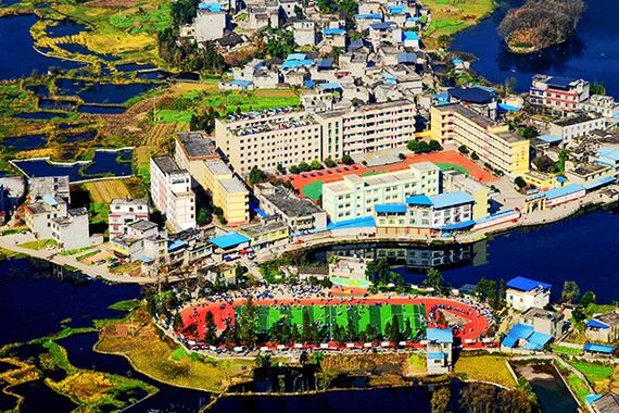 四川凉山雷波县穷吗