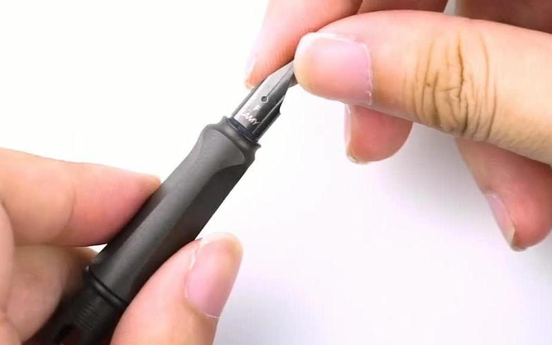lamy钢笔拆卸笔舌