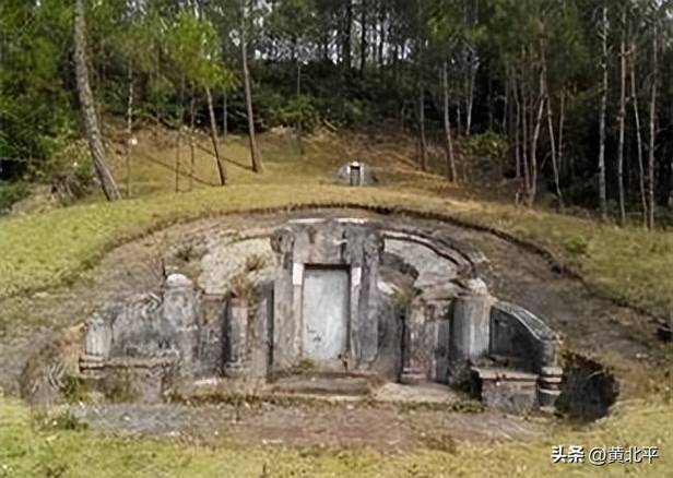墓地和坟地的区别截图