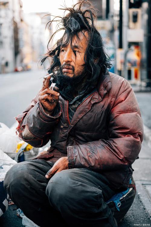 乞丐怎么做才能要到钱