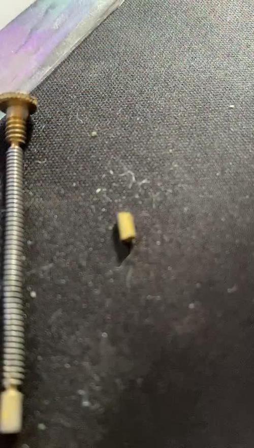 Zippo火石卡住解决方法