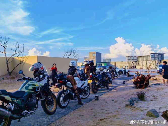 咖啡风格摩托车
