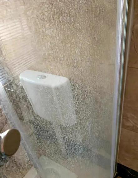 玻璃顽固水垢清除妙招游戏截图