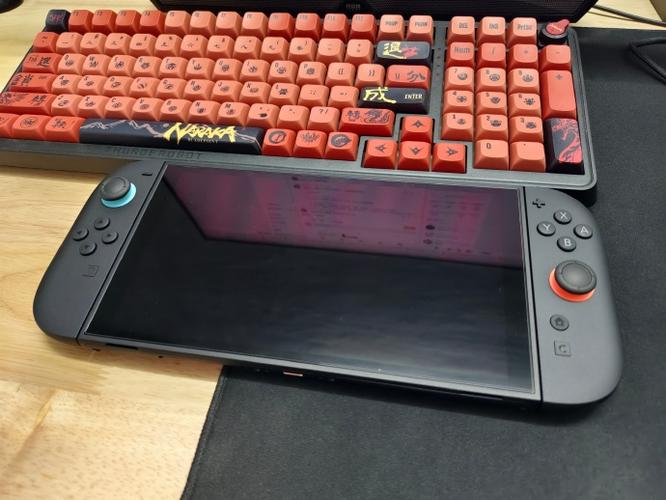 switch2原厂贴膜了吗?
