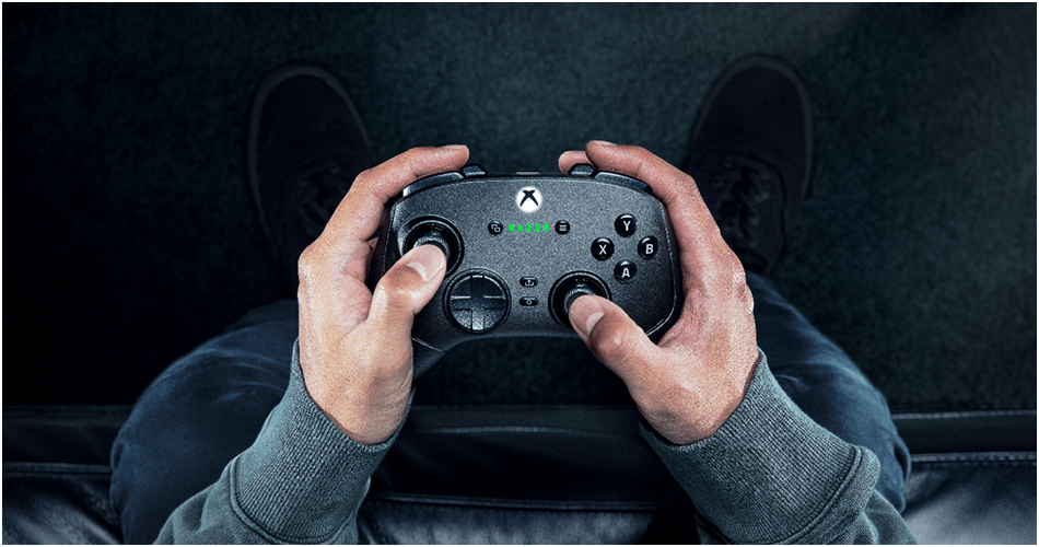 雷蛇幻影战狼终极手柄和xbox