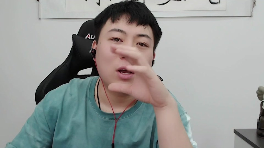 和平精英陈大白开箱