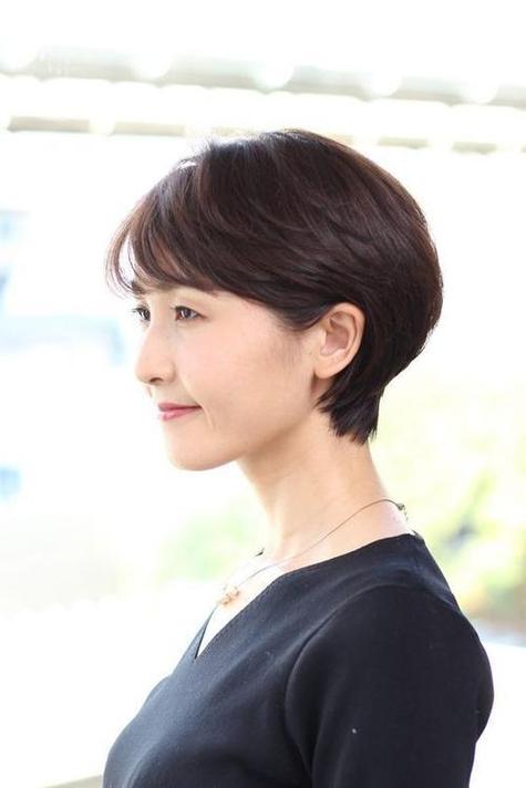 长发和短发哪个更显老