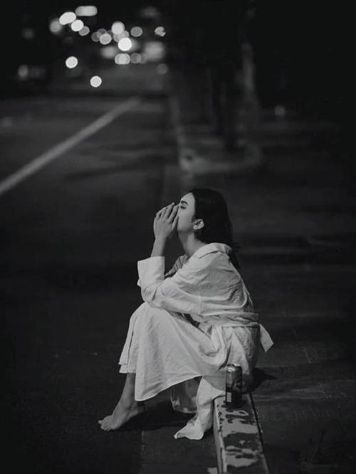 最近很火的一段话配图截图