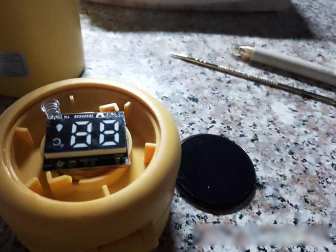 保温杯的温度不显示了怎么换电池图标