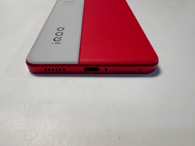 iqooneo9买什么颜色