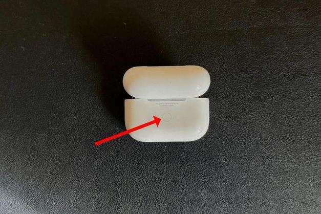 蓝牙耳机互换机舱的方法