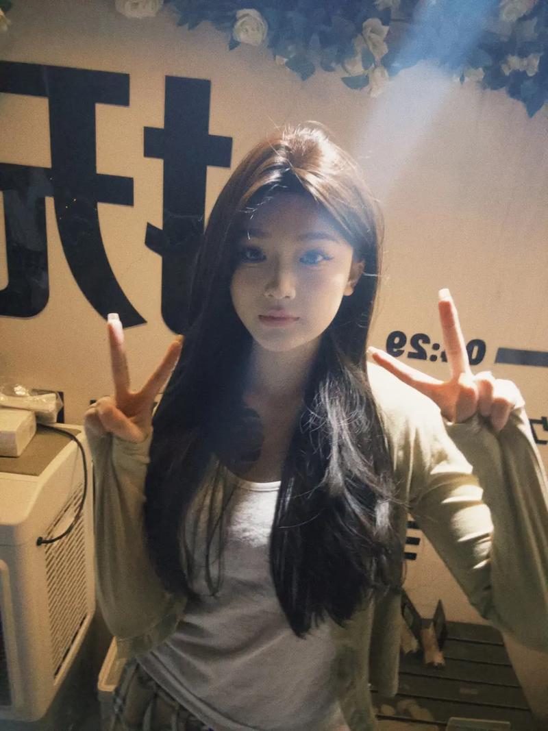 原相机照片女