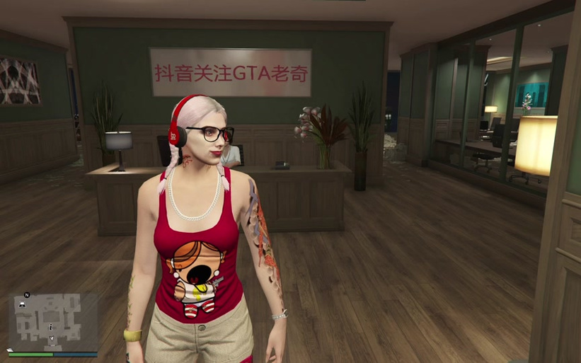 gta5送的衣服在哪领