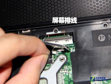 笔记本屏排线怎么拆