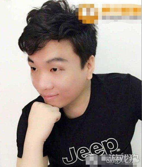 小本现在的真人图片