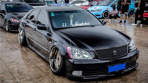 丰田皇冠vip