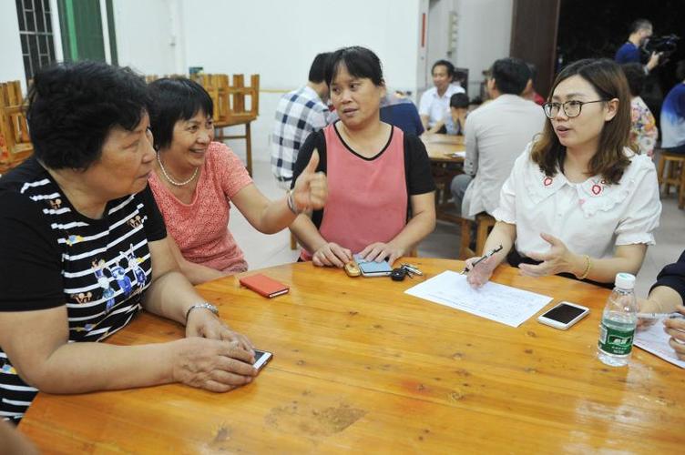 帮助村民解决问题