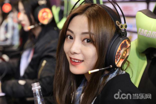 电竞美女如云