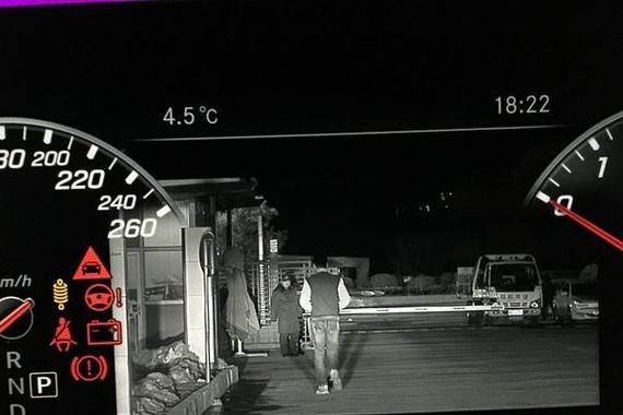 带夜视仪被丢闪光弹会怎么样截图