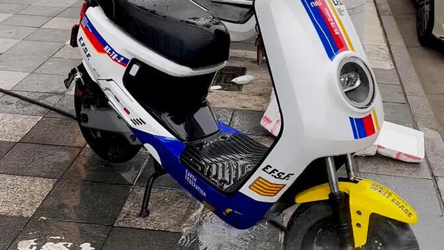 小牛电动车换壳视频教学