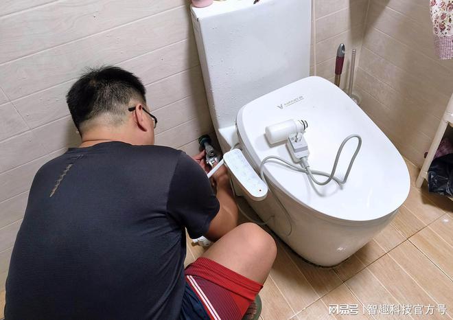 坐便盖的安装方法视频