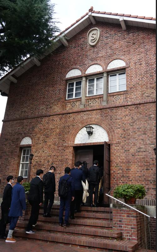 早稻田大学图标
