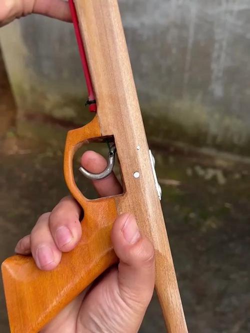 新型射鱼枪视频大全图标