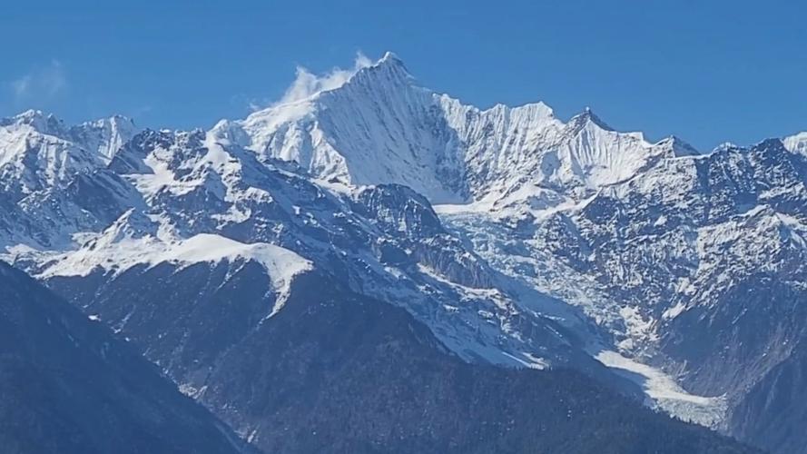 梅里雪山卫星地图