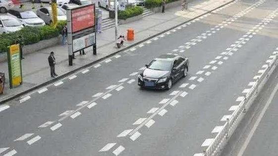 红绿灯路口鱼肚线是什么意思截图
