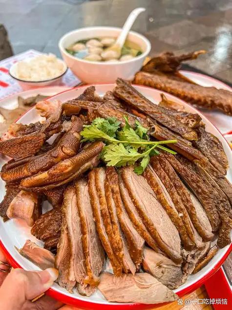 隆昌江湖食客电话