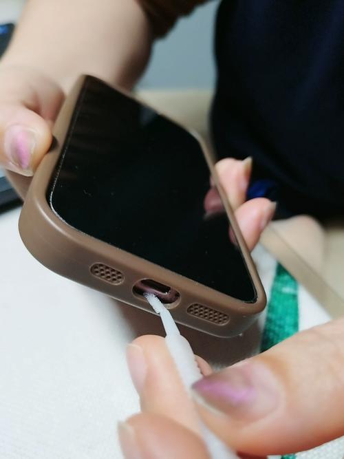 小米手机听筒堵塞怎么清扫