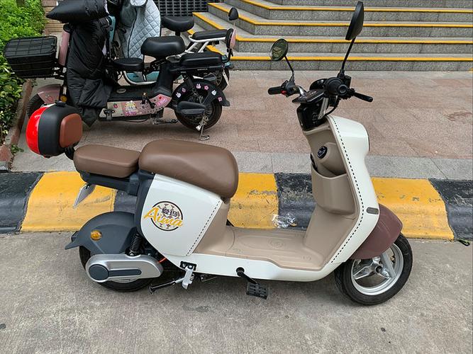 爱玛电动自行车