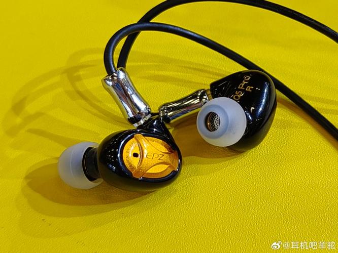 我的耳机声音非常小