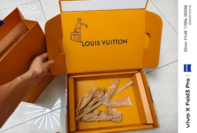 lv正品包装盒图片