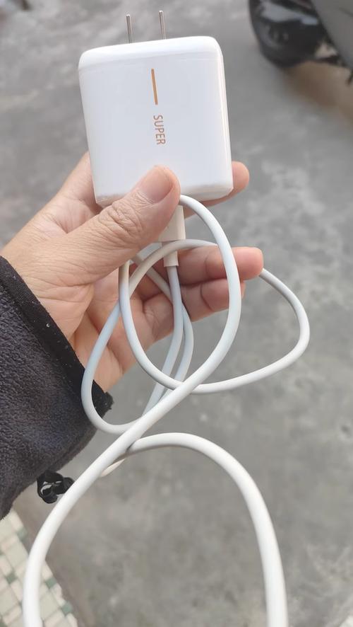 opporeno6数据线是多少安的