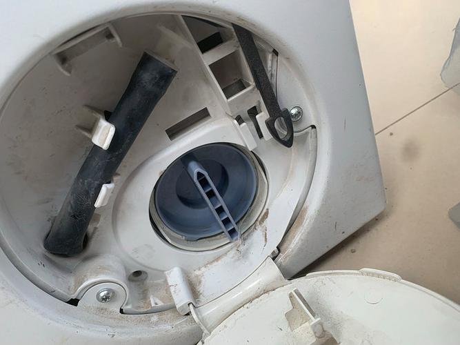 滚筒排污口旋钮拧断了怎么办