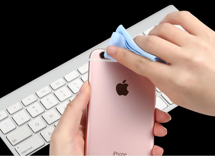 iPhone8扬声器孔清理