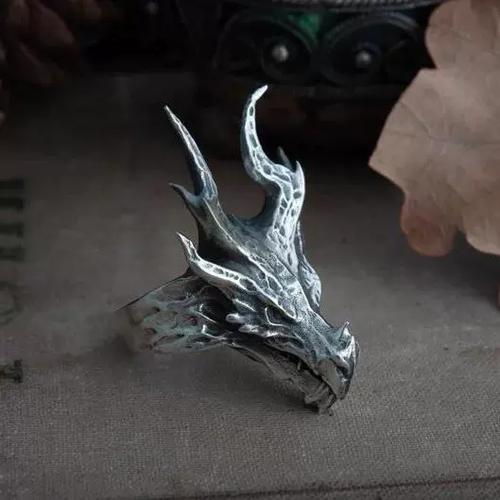 魔龙戒指