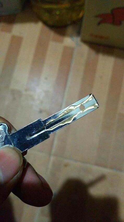 门钥匙丢了配一把多少钱图标