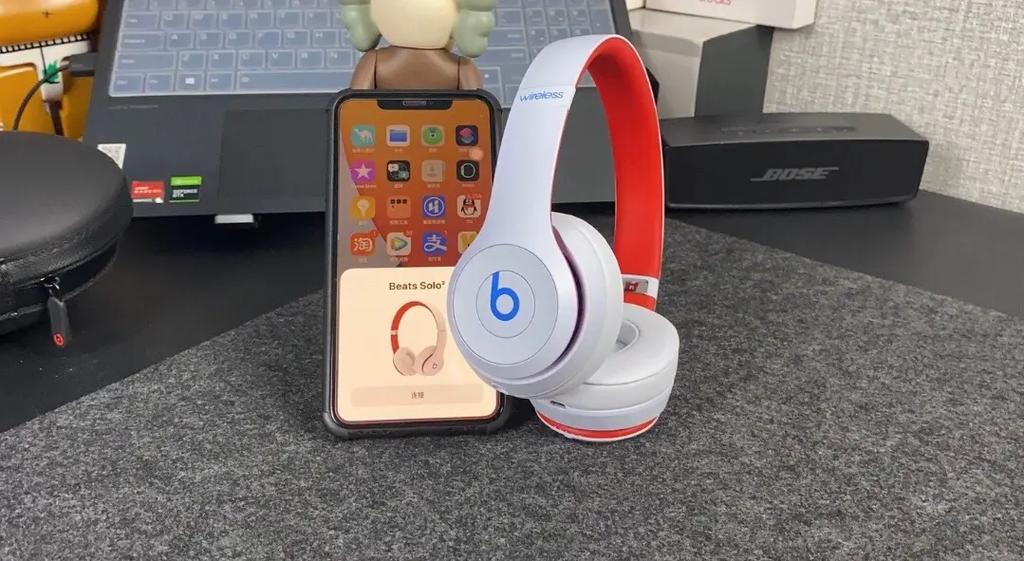 beats solo3闪白灯三下