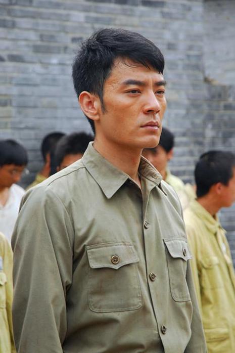 连续剧光荣使命第一集