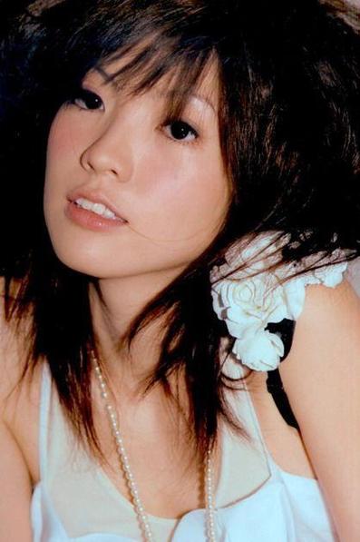 新加坡女歌手郭美美