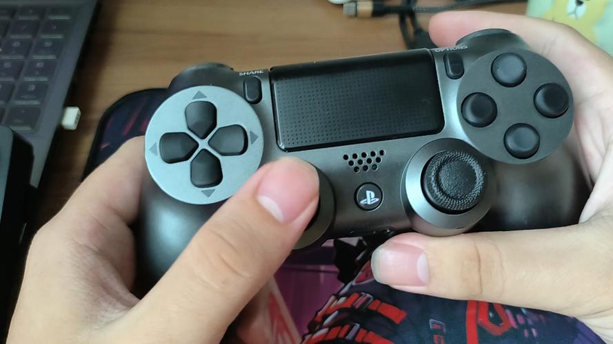 ps4手柄不插线能玩吗缩略图