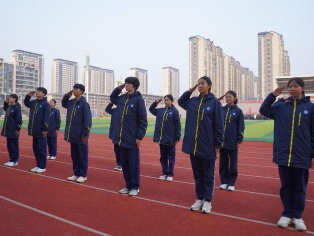 郑州一中的航空港校区有多少学生