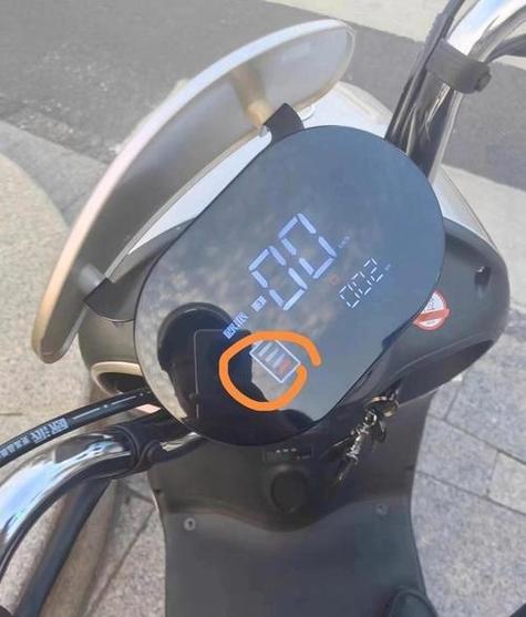 电瓶车电瓶有电显示屏不亮车不走图标