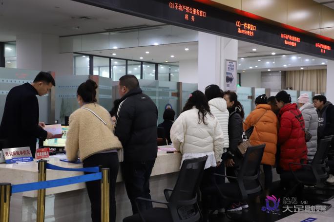 mac窗口跑上面去了怎么拖下来缩略图