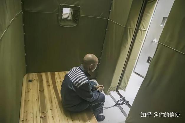 被关起来还能做什么