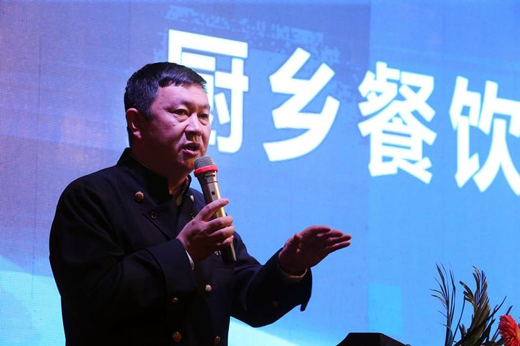 可以布置餐厅的经营类游戏缩略图