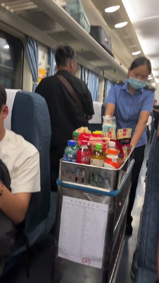 火车上吆喝啤酒饮料顺口溜
