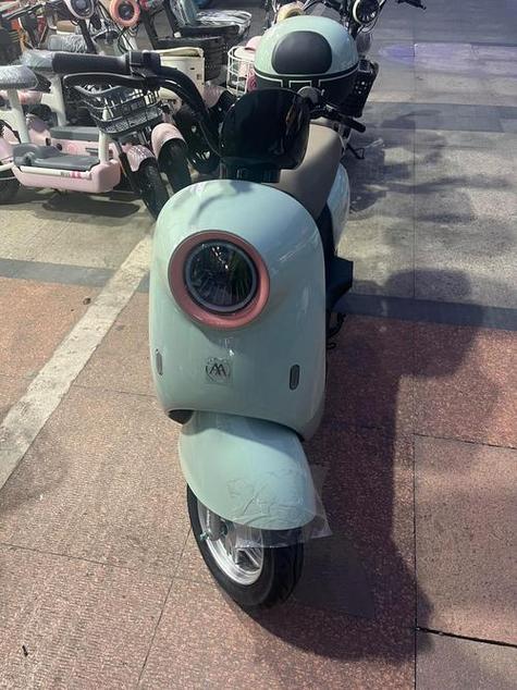 爱玛电动车充满电会自动断电吗缩略图